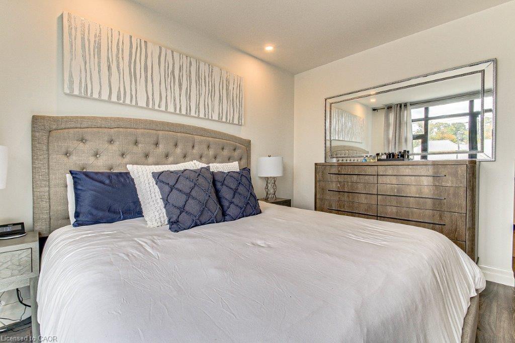 214-38 Harbour Street, Port Dover, ON - Indoor Photo Showing Bedroom
