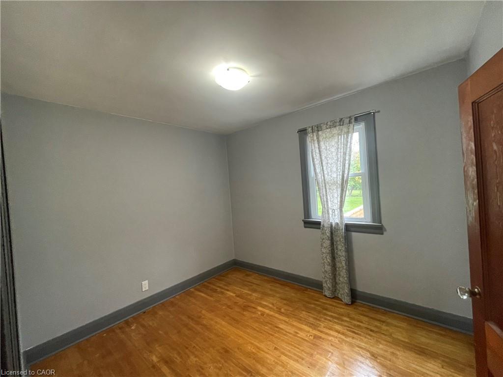 177 Church Street W, Waterford, ON - Indoor Photo Showing Other Room