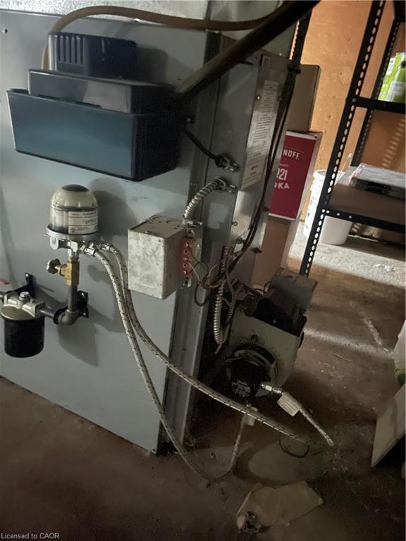 177 Church Street W, Waterford, ON - Indoor Photo Showing Other Room