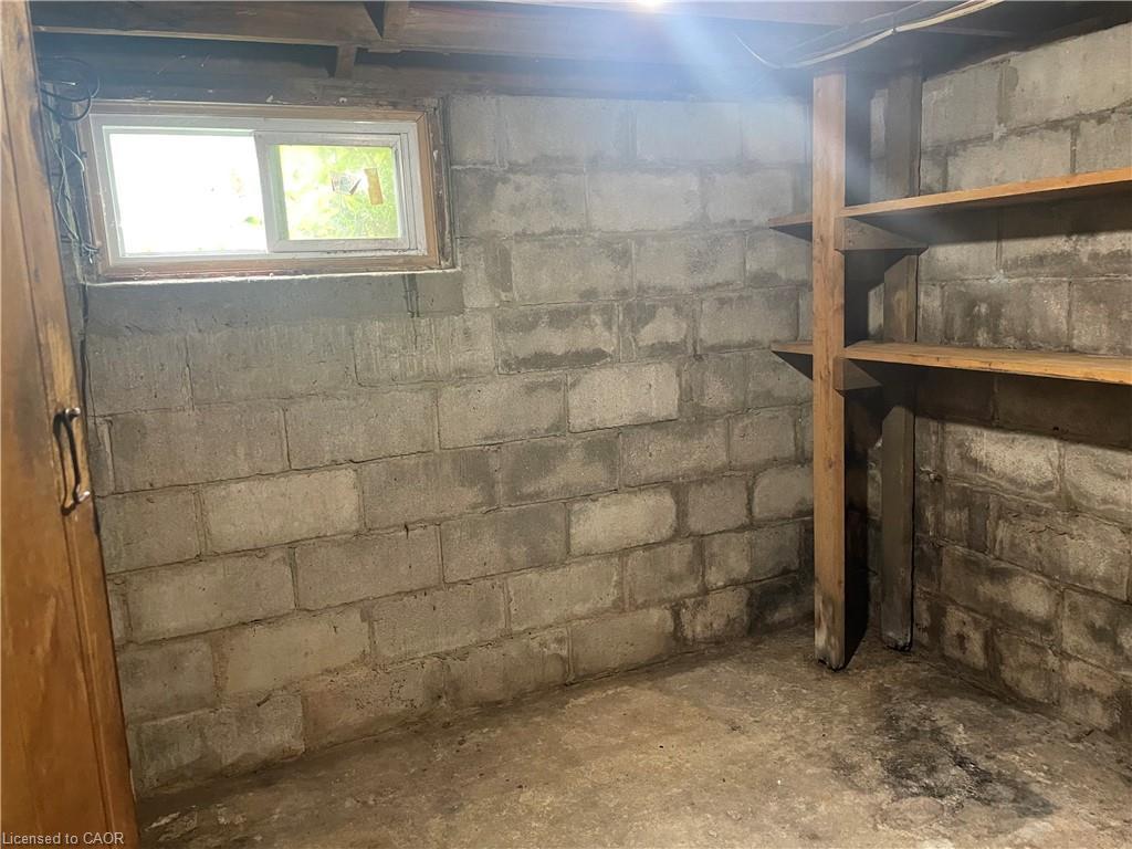 177 Church Street W, Waterford, ON - Indoor Photo Showing Bathroom