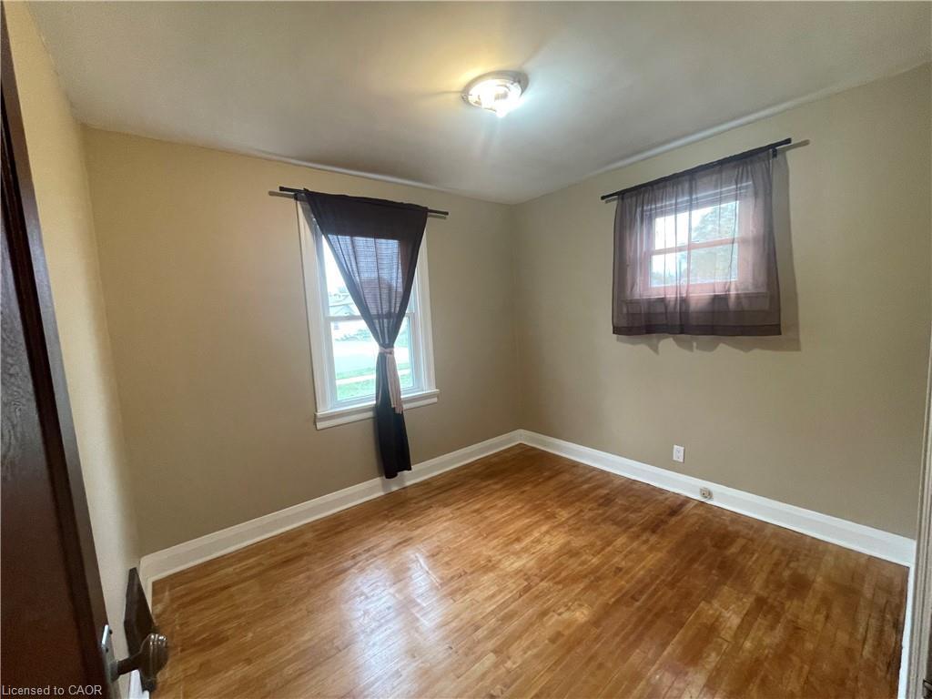 177 Church Street W, Waterford, ON - Indoor Photo Showing Other Room