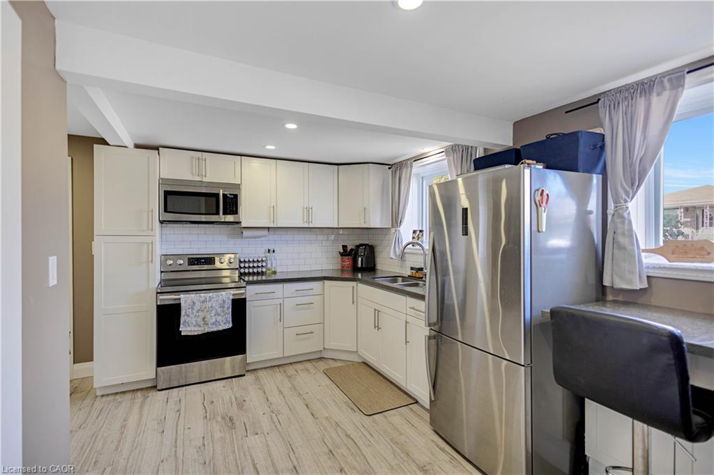 332 Vansitmart Avenue, Hamilton, ON - Indoor Photo Showing Kitchen With Double Sink