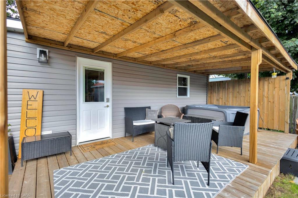 332 Vansitmart Avenue, Hamilton, ON - Outdoor With Deck Patio Veranda With Exterior
