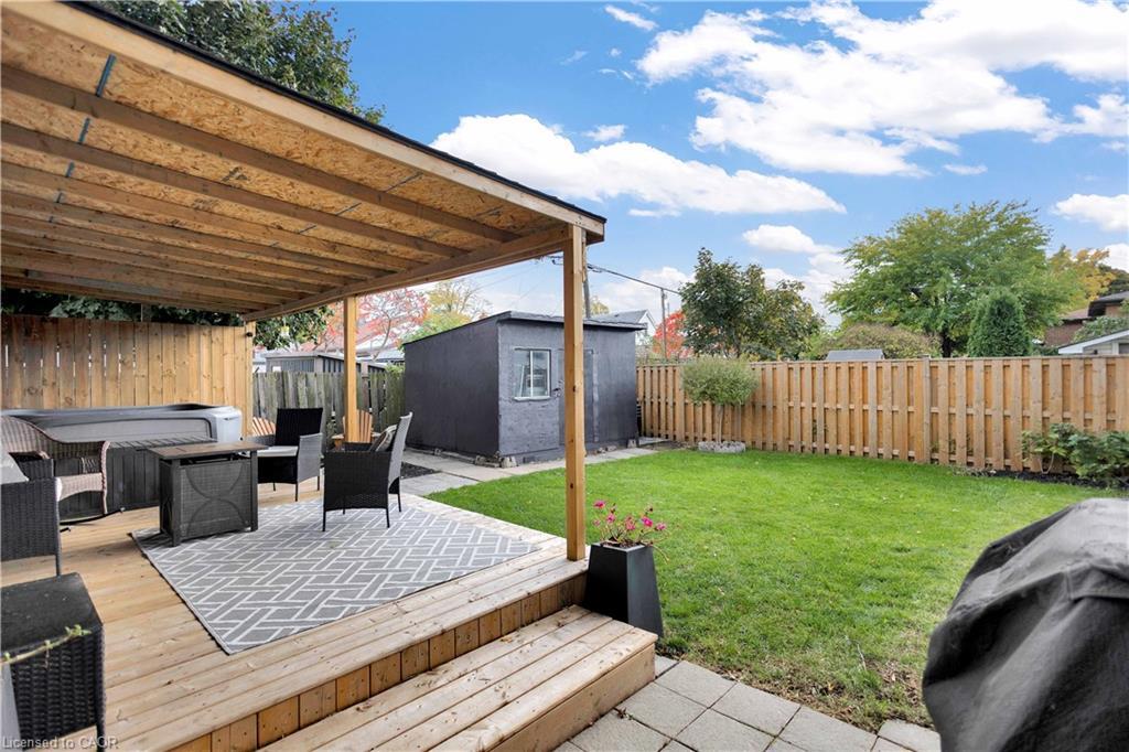 332 Vansitmart Avenue, Hamilton, ON - Outdoor With Deck Patio Veranda With Exterior
