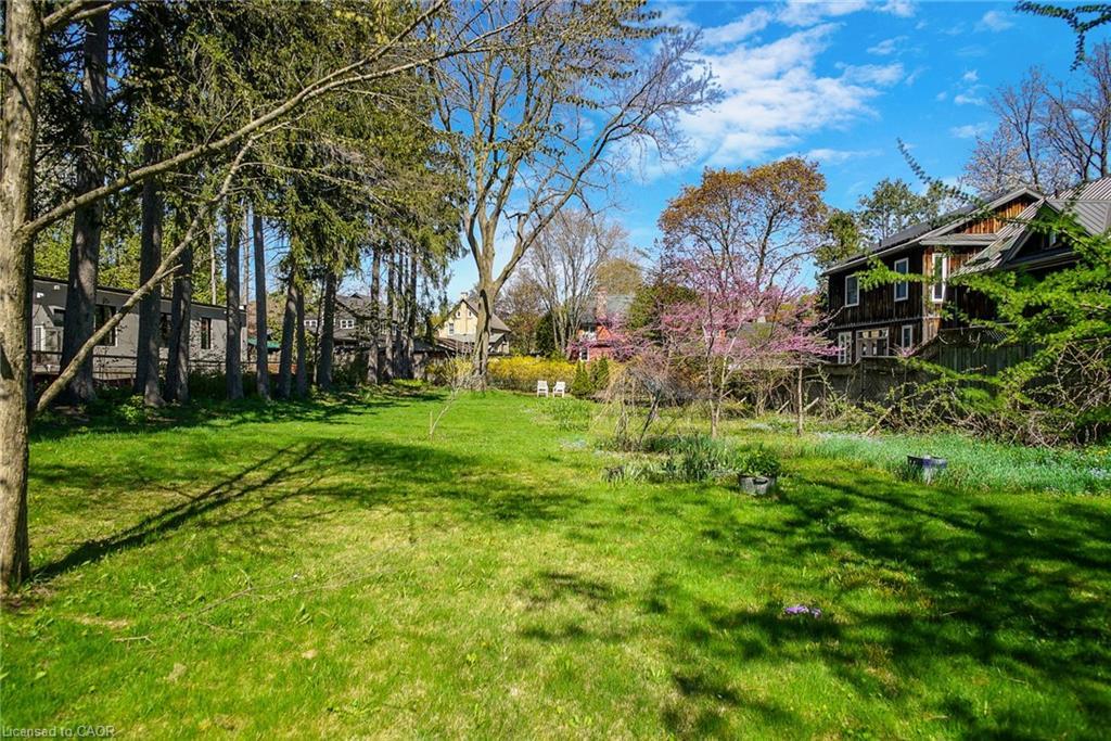 78 William Street W, Waterloo, ON - Outdoor