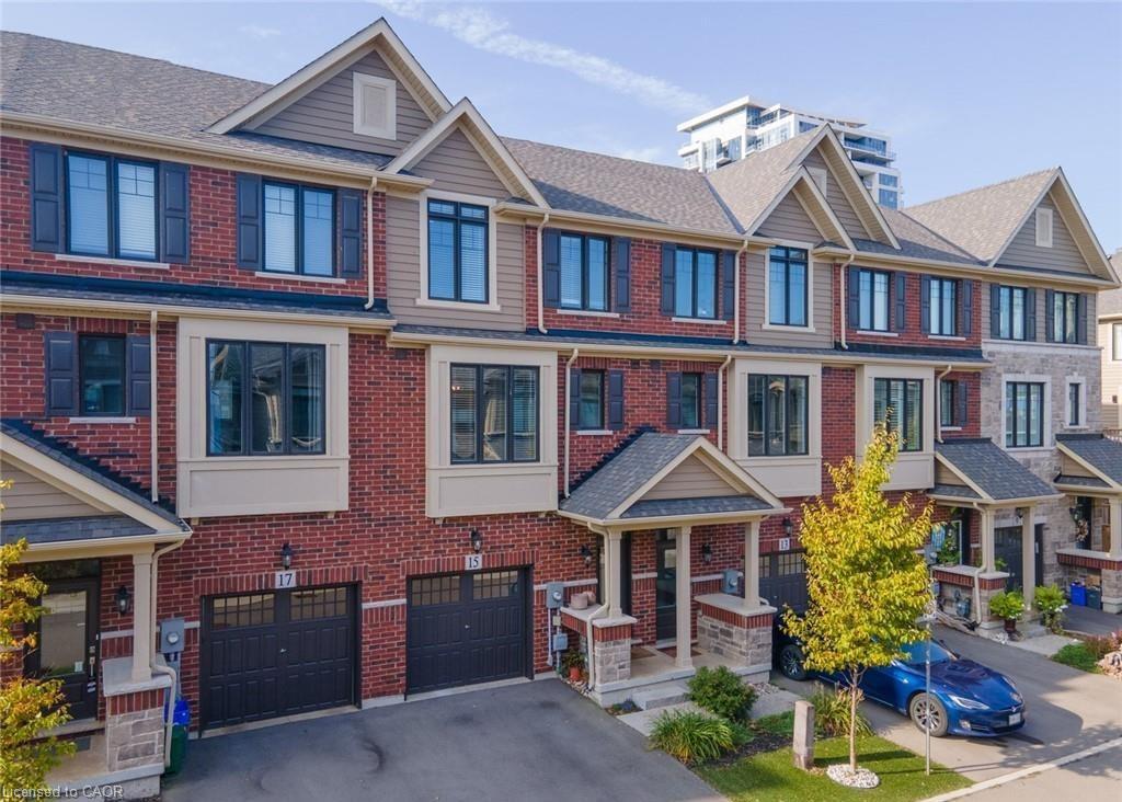 15 Pierre Trudeau Lane, Grimsby, ON - Outdoor With Facade