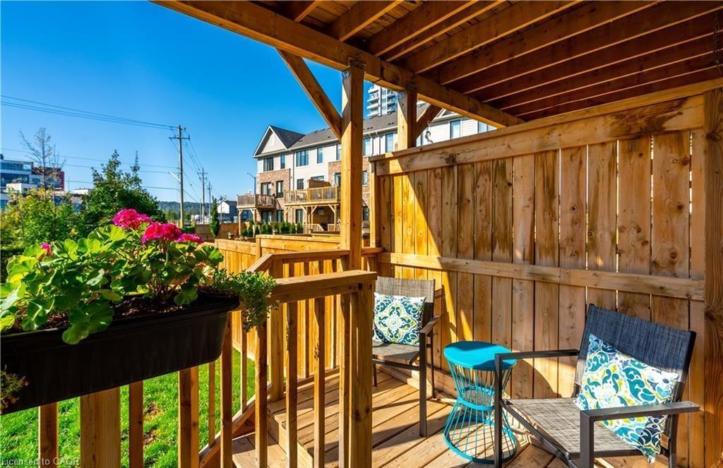 15 Pierre Trudeau Lane, Grimsby, ON - Outdoor With Deck Patio Veranda With Exterior