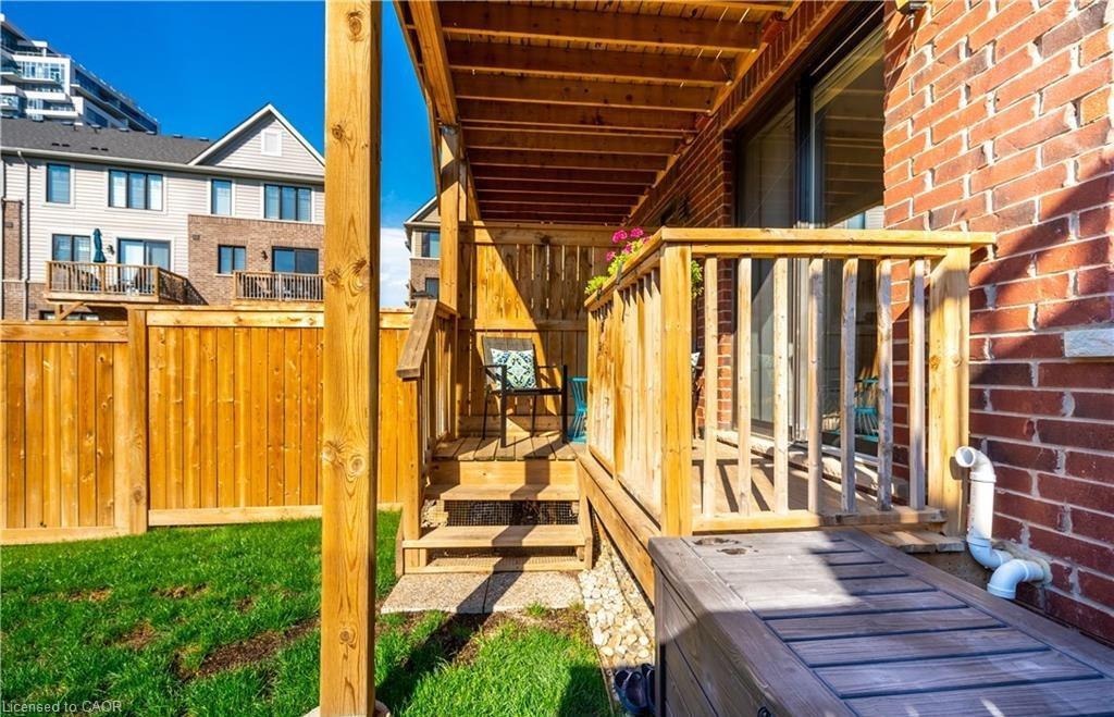 15 Pierre Trudeau Lane, Grimsby, ON - Outdoor With Exterior