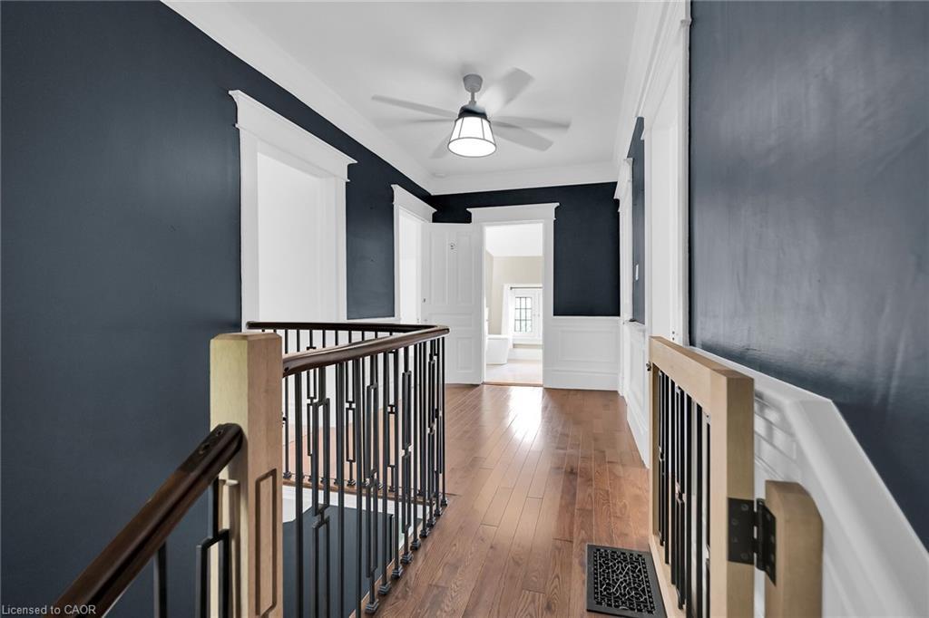 14 Robinson Street S, Grimsby, ON - Indoor Photo Showing Other Room