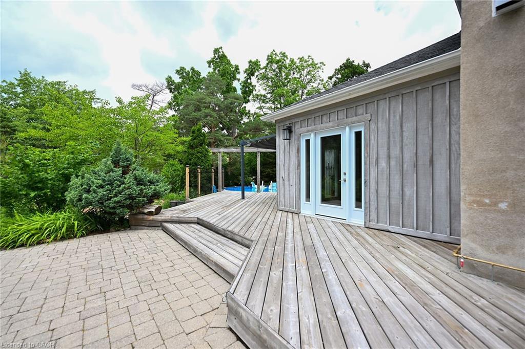 14 Robinson Street S, Grimsby, ON - Outdoor With Deck Patio Veranda With Exterior