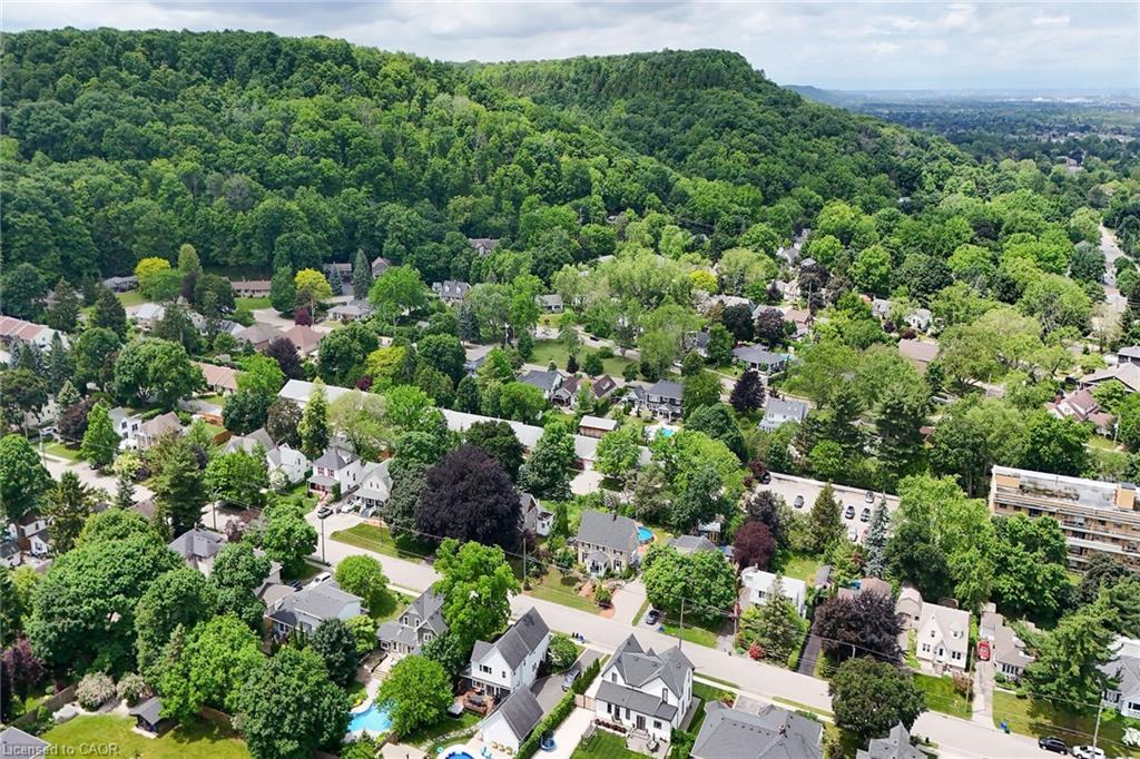 14 Robinson Street S, Grimsby, ON - Outdoor