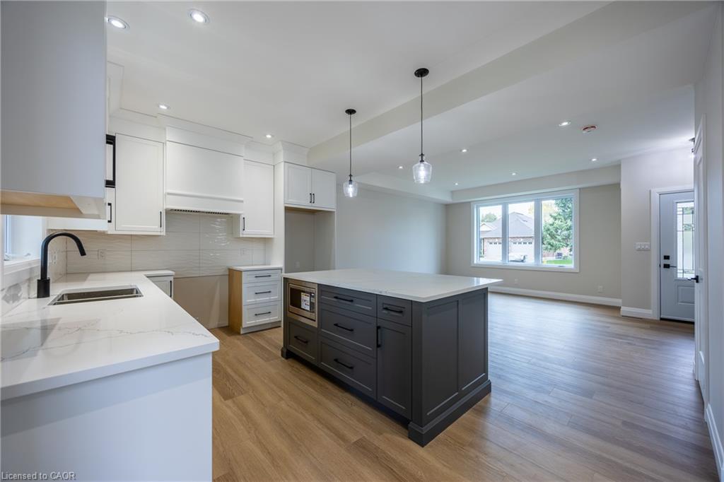 5 Maple Avenue, Port Dover, ON - Indoor Photo Showing Kitchen With Upgraded Kitchen