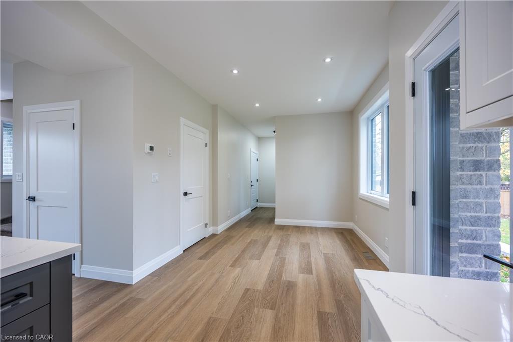 5 Maple Avenue, Port Dover, ON - Indoor Photo Showing Other Room