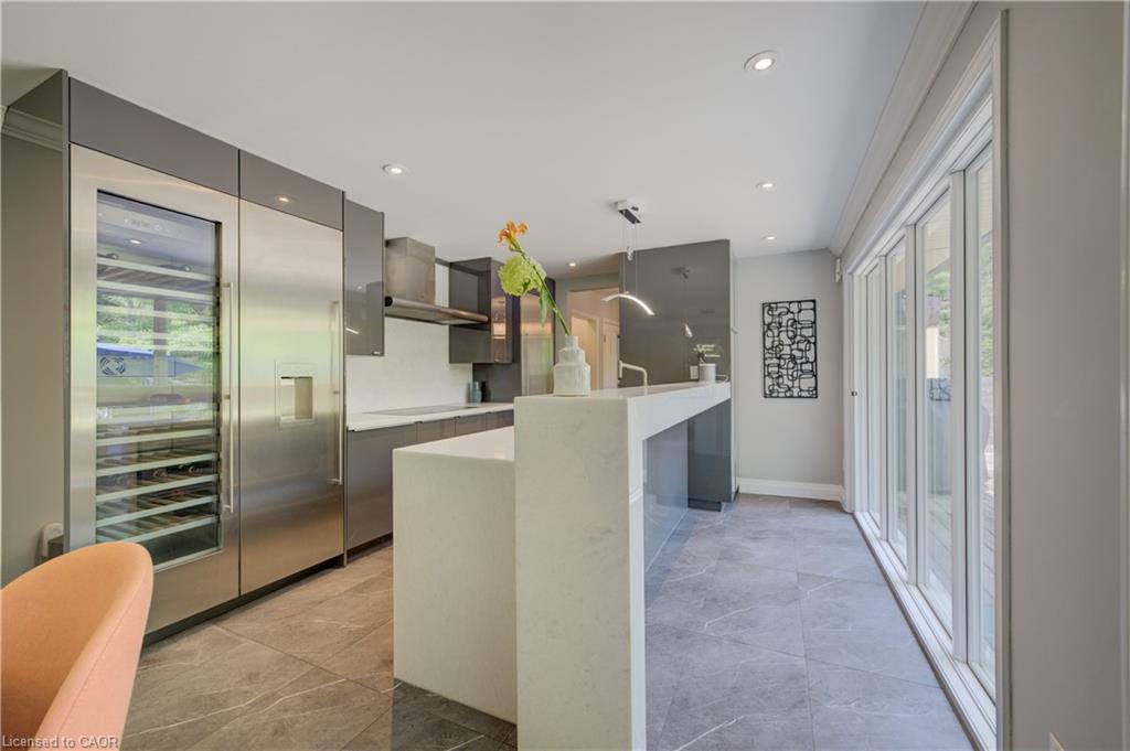 2080 Beaverdale Road, Cambridge, ON - Indoor Photo Showing Kitchen
