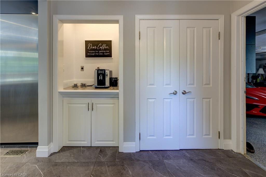 2080 Beaverdale Road, Cambridge, ON - Indoor