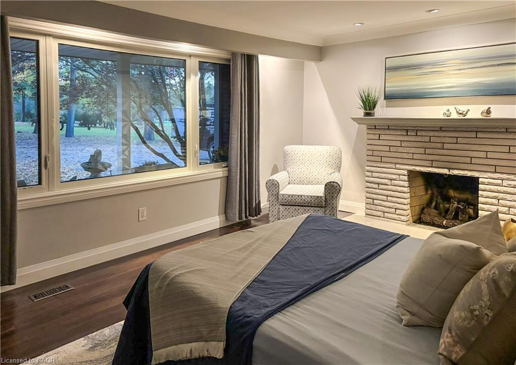 2080 Beaverdale Road, Cambridge, ON - Indoor Photo Showing Bedroom With Fireplace