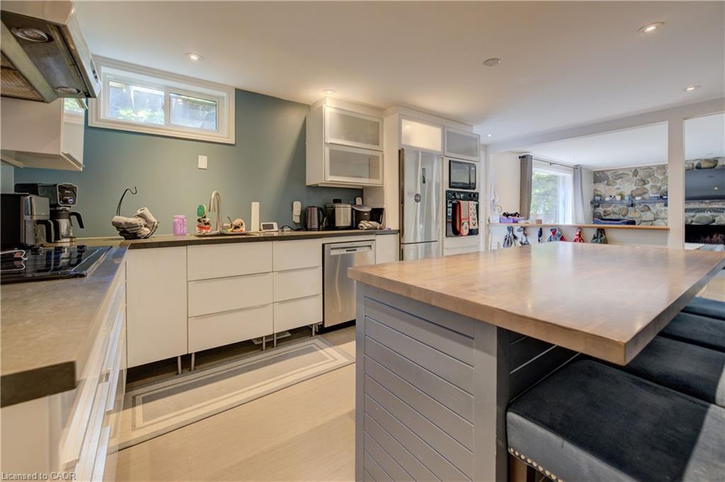 2080 Beaverdale Road, Cambridge, ON - Indoor Photo Showing Kitchen