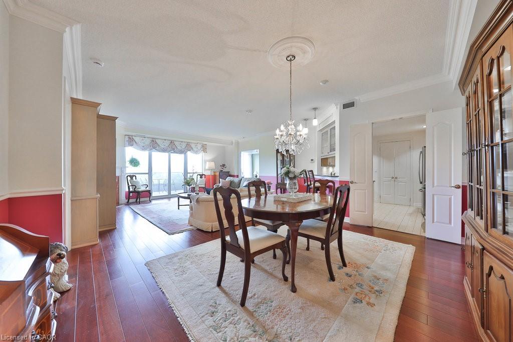 807-1900 The Collegeway, Mississauga, ON - Indoor Photo Showing Dining Room
