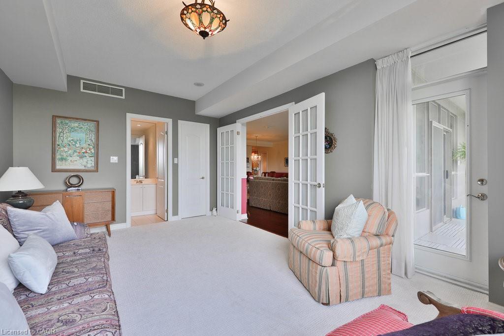 807-1900 The Collegeway, Mississauga, ON - Indoor