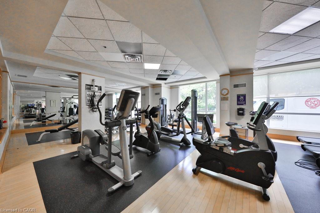 807-1900 The Collegeway, Mississauga, ON - Indoor Photo Showing Gym Room