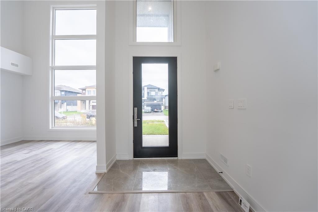 3775 Sunbank Crescent, Severn, ON - Indoor Photo Showing Other Room