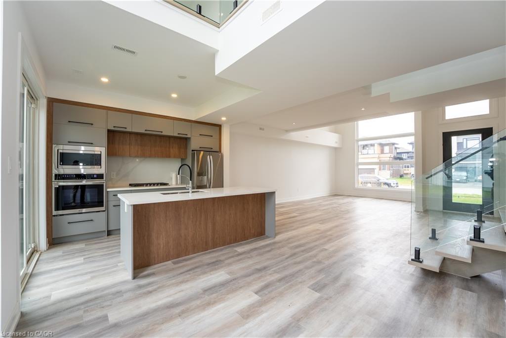 3775 Sunbank Crescent, Severn, ON - Indoor Photo Showing Kitchen