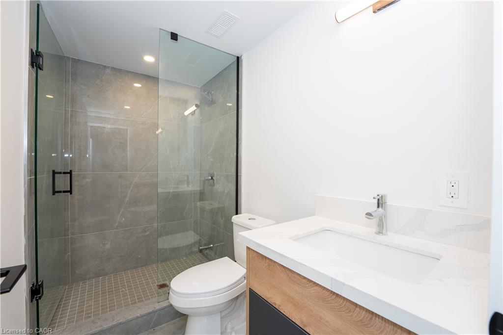 3775 Sunbank Crescent, Severn, ON - Indoor Photo Showing Bathroom