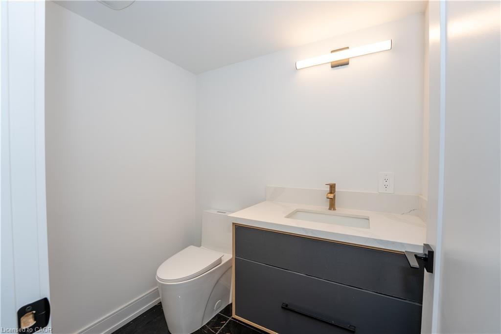 3775 Sunbank Crescent, Severn, ON - Indoor Photo Showing Bathroom