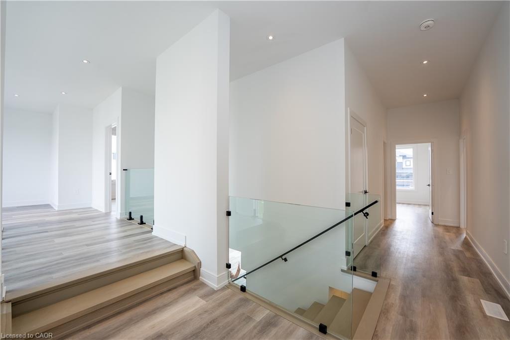 3775 Sunbank Crescent, Severn, ON - Indoor Photo Showing Other Room