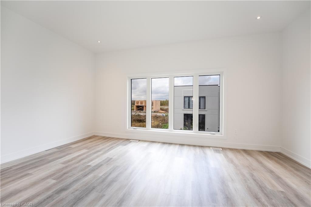 3775 Sunbank Crescent, Severn, ON - Indoor Photo Showing Other Room