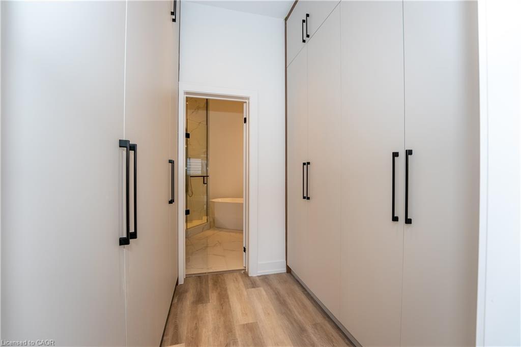 3775 Sunbank Crescent, Severn, ON - Indoor Photo Showing Other Room