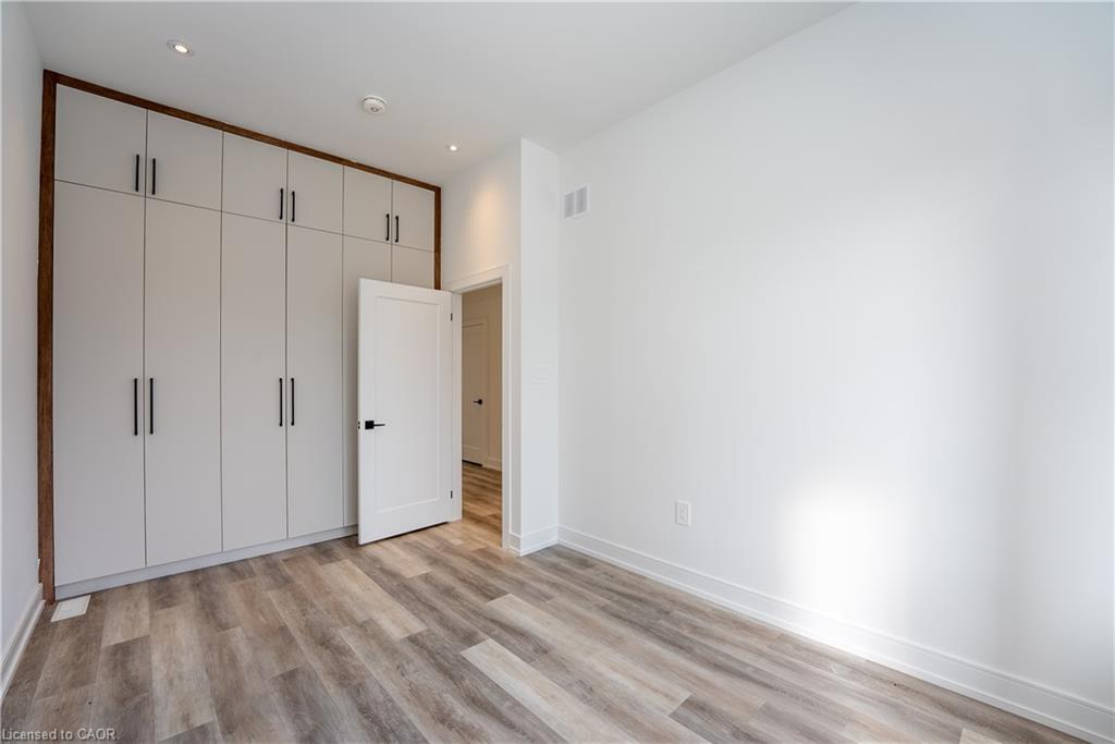 3775 Sunbank Crescent, Severn, ON - Indoor Photo Showing Other Room