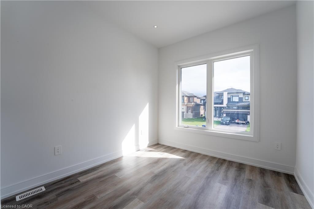 3775 Sunbank Crescent, Severn, ON - Indoor Photo Showing Other Room