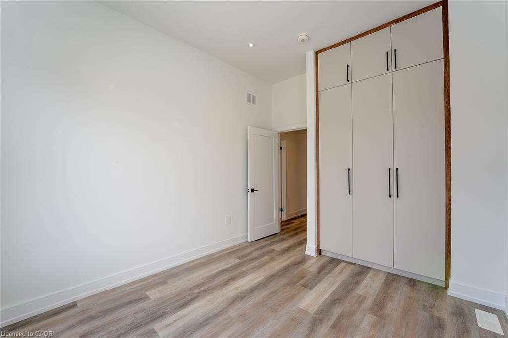 3775 Sunbank Crescent, Severn, ON - Indoor Photo Showing Other Room