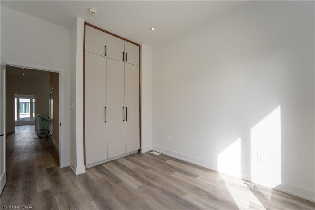 3775 Sunbank Crescent, Severn, ON - Indoor Photo Showing Other Room