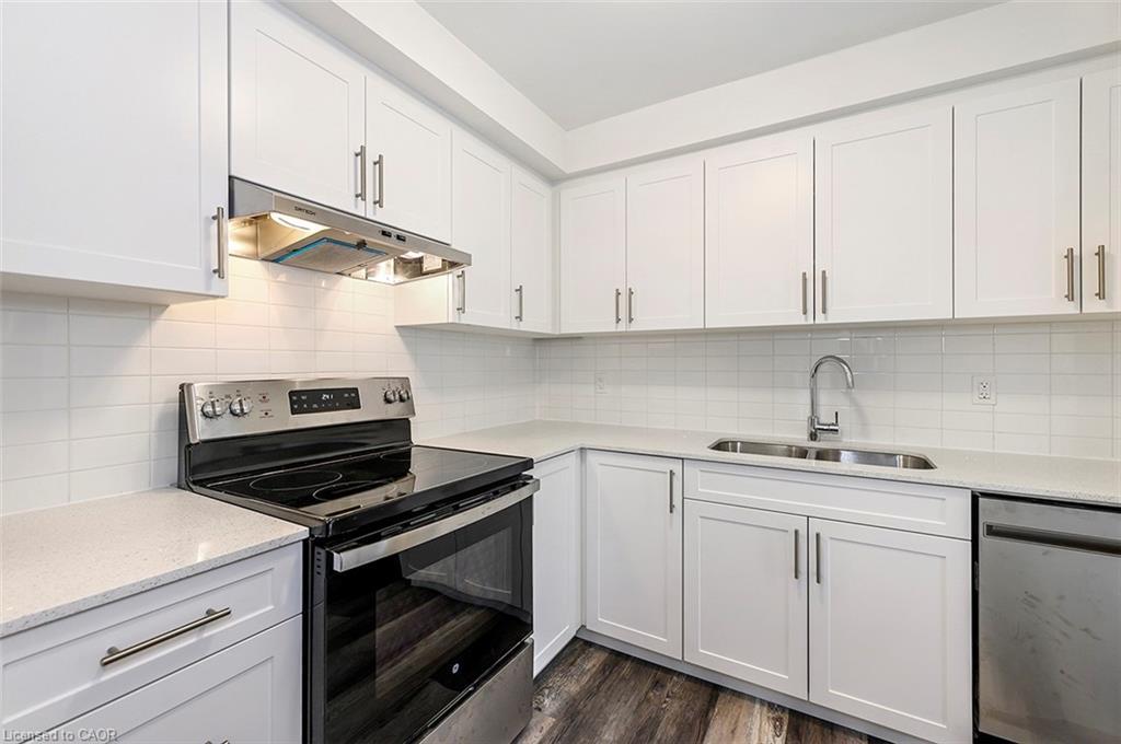 56 & 58 Delawana Drive, Hamilton, ON - Indoor Photo Showing Kitchen With Double Sink