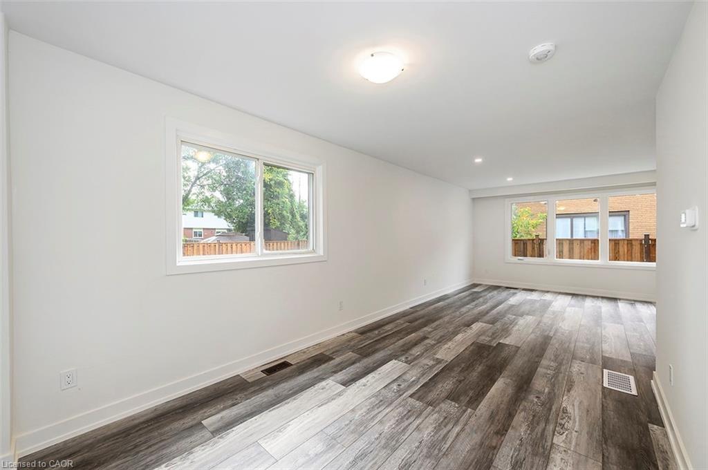 56 & 58 Delawana Drive, Hamilton, ON - Indoor Photo Showing Other Room