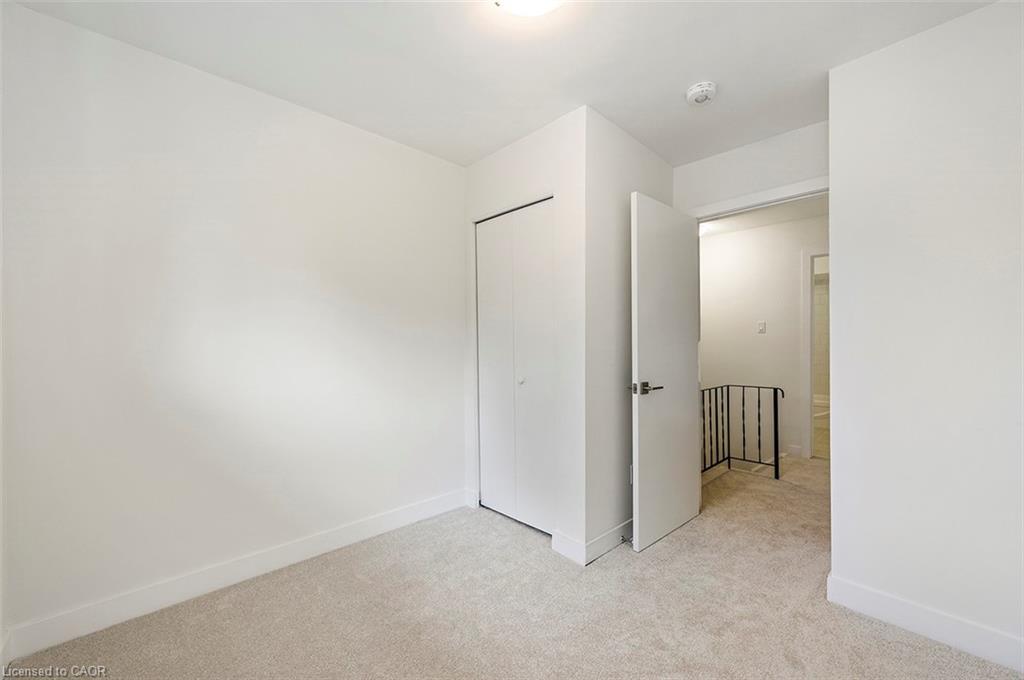 56 & 58 Delawana Drive, Hamilton, ON - Indoor Photo Showing Other Room