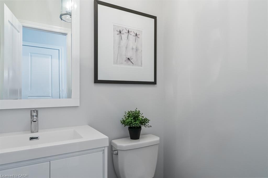 2357 Woodfield Road, Oakville, ON - Indoor Photo Showing Bathroom