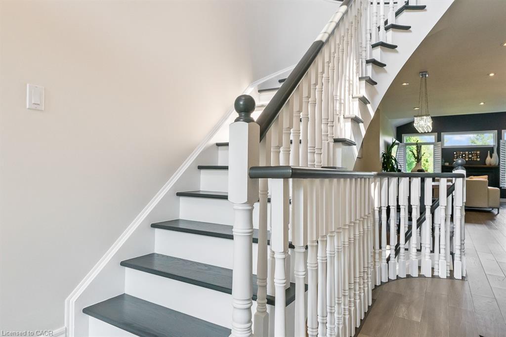 2357 Woodfield Road, Oakville, ON - Indoor Photo Showing Other Room