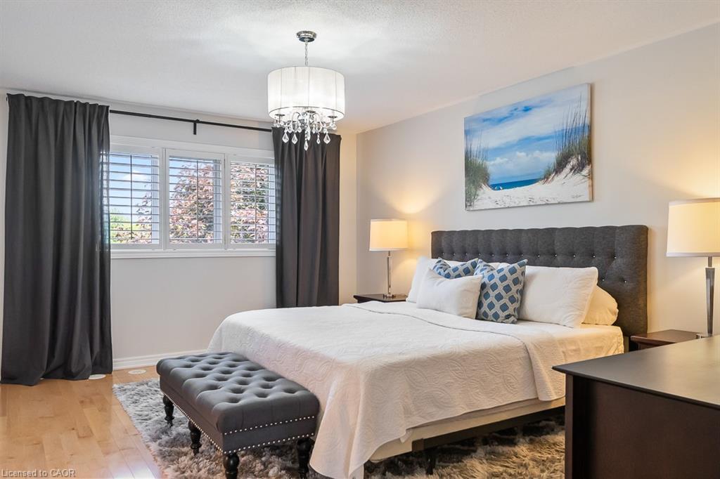 2357 Woodfield Road, Oakville, ON - Indoor Photo Showing Bedroom