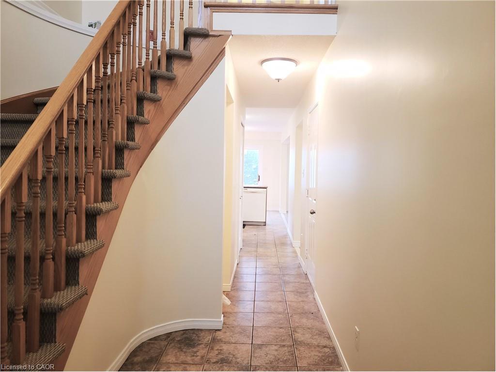69 Shadyglen Drive, Stoney Creek, ON - Indoor Photo Showing Other Room