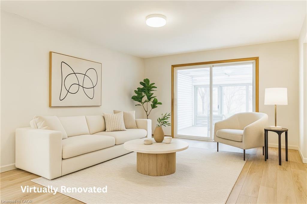 646 Alder Street W, Haldimand, ON - Indoor Photo Showing Living Room