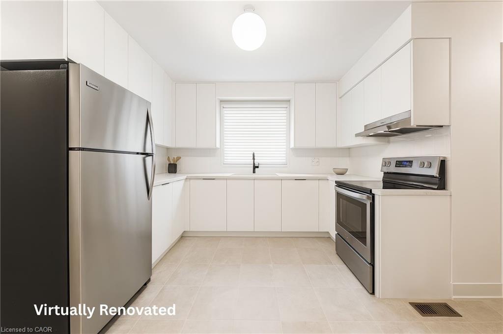 646 Alder Street W, Haldimand, ON - Indoor Photo Showing Kitchen