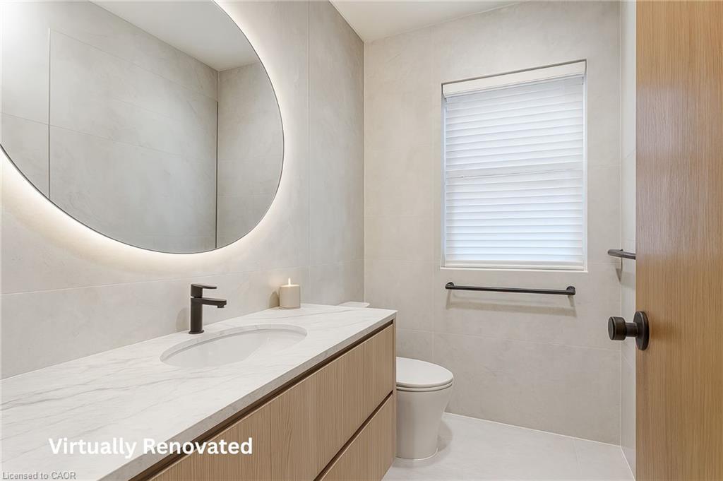 646 Alder Street W, Haldimand, ON - Indoor Photo Showing Bathroom