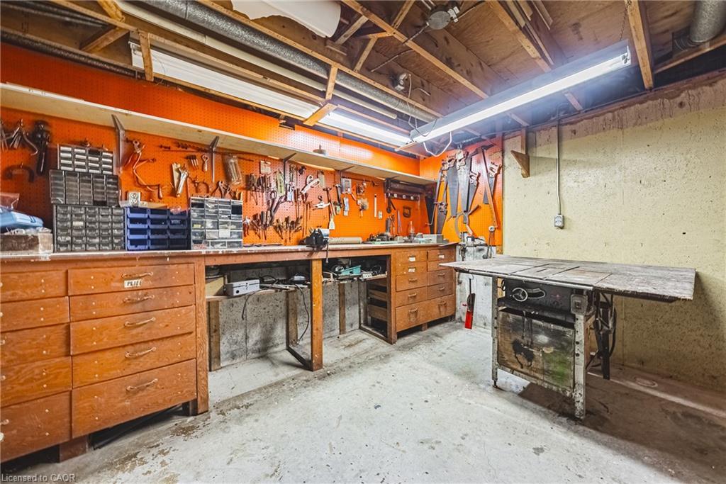 646 Alder Street W, Haldimand, ON - Indoor Photo Showing Basement