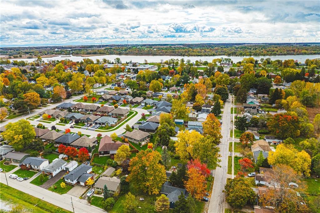 646 Alder Street W, Haldimand, ON - Outdoor With View