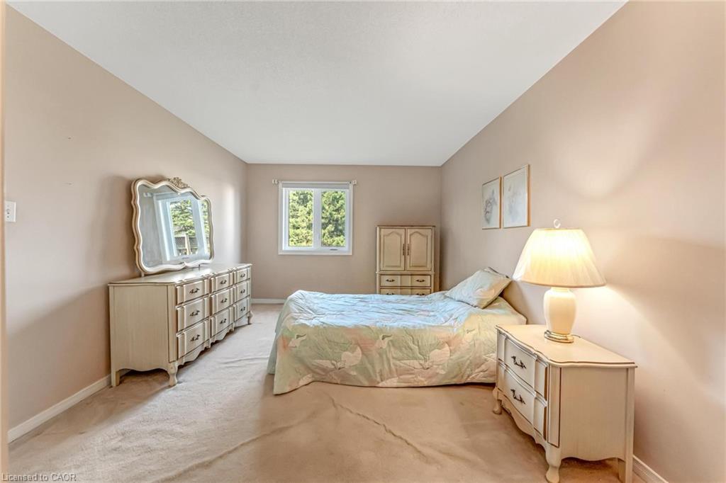17-25 Kitty Murray Lane, Ancaster, ON - Indoor Photo Showing Bedroom