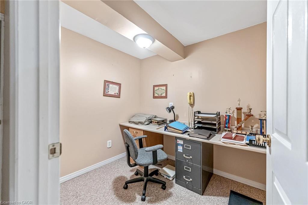17-25 Kitty Murray Lane, Ancaster, ON - Indoor Photo Showing Office