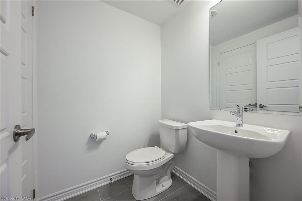 4043 Saida Street, Mississauga, ON - Indoor Photo Showing Bathroom